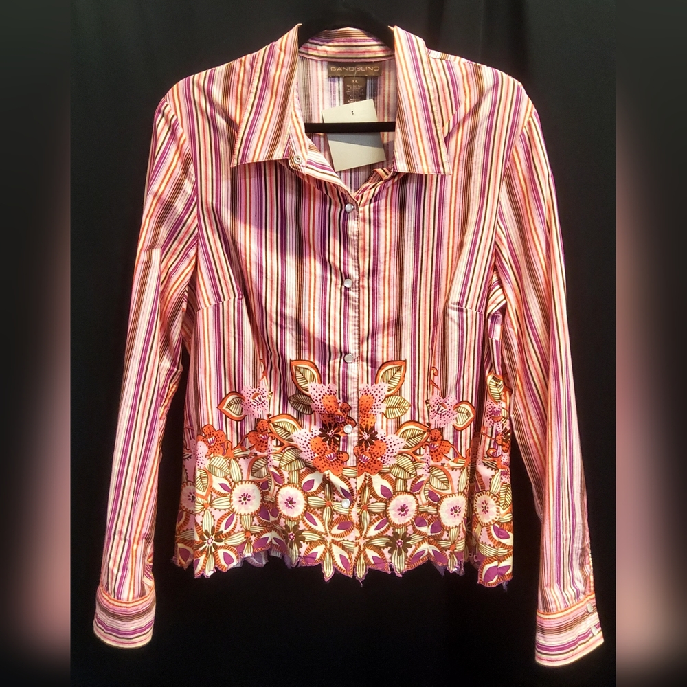 Bandolino pink/purple vertical strip with floral accent bottom, l/s pearl snap